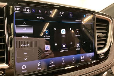 2025 Chrysler Pacifica Pinnacle AWD-Rear Entertainment-Heated/Cooled Seats