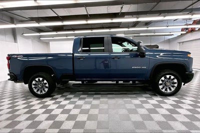 2025 Chevrolet Silverado 2500HD Custom
