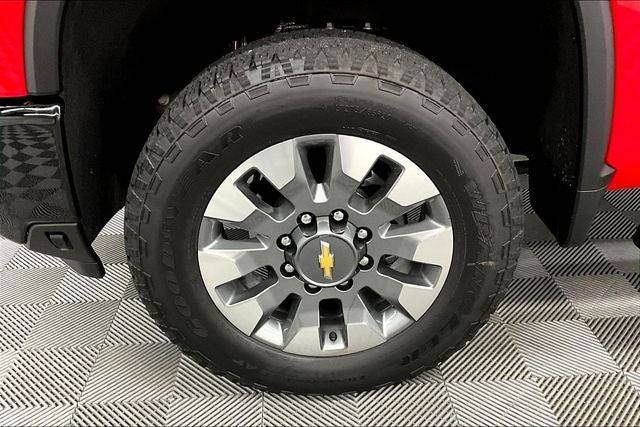 2025 Chevrolet Silverado 2500HD Custom 4x4 - Turbodiesel - Blind Spot Detection