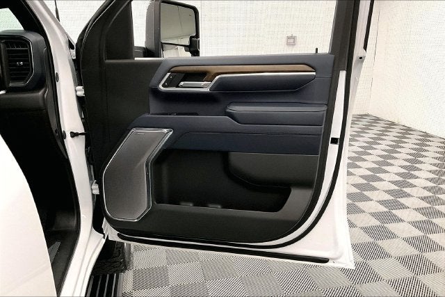 2025 Chevrolet Silverado 2500HD High Country 4x4-Diesel-Adaptive Cruise-Htd/Cooled Leather