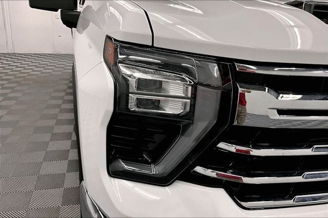 2024 Chevrolet Silverado 3500HD LTZ