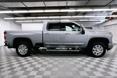 2024 Chevrolet Silverado 3500HD High Country 4x4-Diesel-Sunroof-Htd/Cooled Leather-20'' Wheels