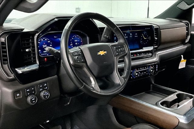 2024 Chevrolet Silverado 3500HD High Country 4x4-Diesel-Sunroof-Htd/Cooled Leather-20'' Wheels