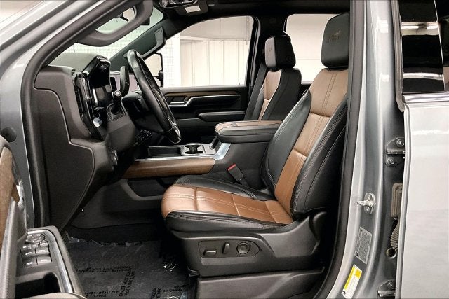 2024 Chevrolet Silverado 3500HD High Country 4x4-Diesel-Sunroof-Htd/Cooled Leather-20'' Wheels