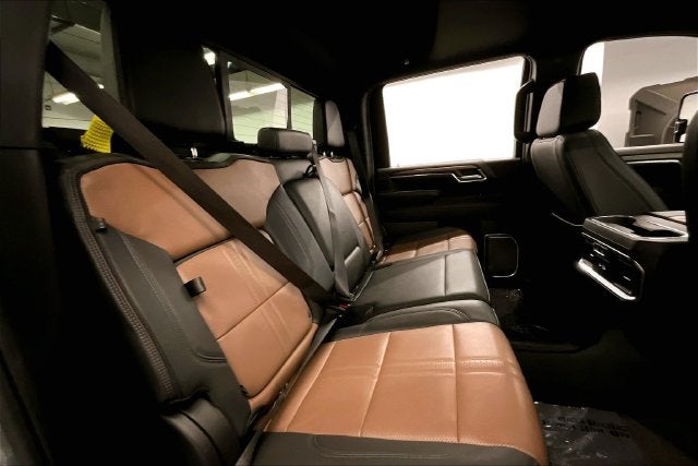 2024 Chevrolet Silverado 3500HD High Country 4x4-Diesel-Sunroof-Htd/Cooled Leather-20'' Wheels