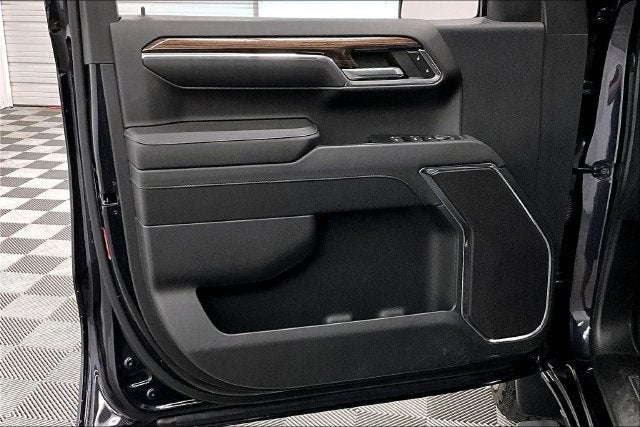 2024 Chevrolet Silverado 1500 LT LT1
