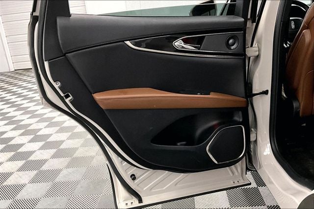 2022 Lincoln Nautilus Reserve AWD - Pano Roof - Htd/Cooled Leather - 20'' Wheels