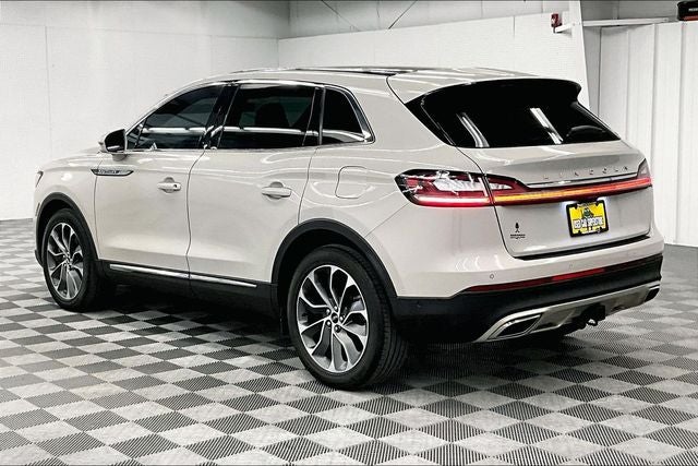 2022 Lincoln Nautilus Reserve AWD - Pano Roof - Htd/Cooled Leather - 20'' Wheels