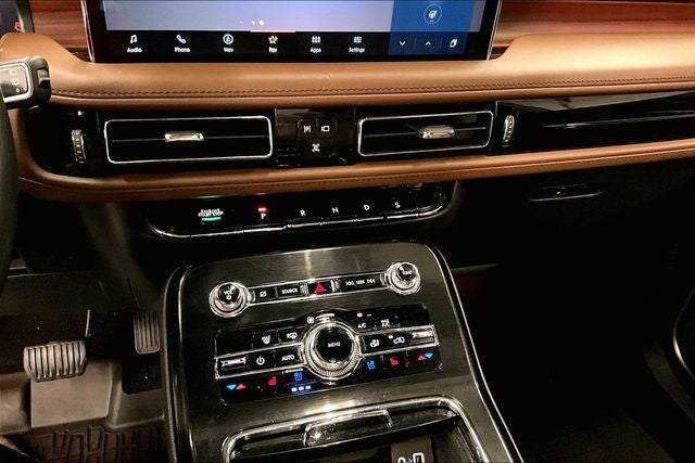 2022 Lincoln Nautilus Reserve AWD - Pano Roof - Htd/Cooled Leather - 20'' Wheels