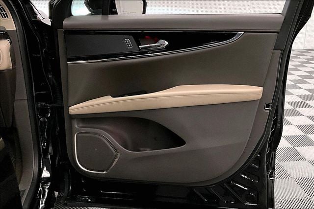 2022 Lincoln Nautilus Reserve AWD - Pano Roof - Htd/Cooled Leather