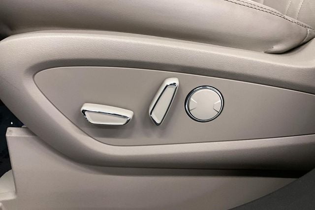 2022 Lincoln Nautilus Reserve AWD - Pano Roof - Htd/Cooled Leather