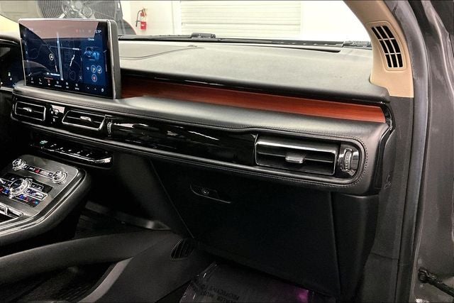 2021 Lincoln Nautilus Reserve AWD - Pano Roof - Htd/Cooled Leather