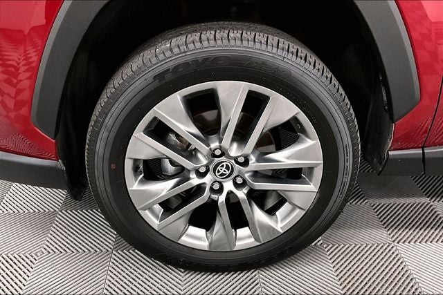 2024 Toyota RAV4 XLE Premium AWD - Sunroof - Adaptive Cruise - Htd Seats