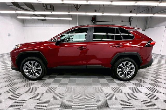 2024 Toyota RAV4 XLE Premium AWD - Sunroof - Adaptive Cruise - Htd Seats