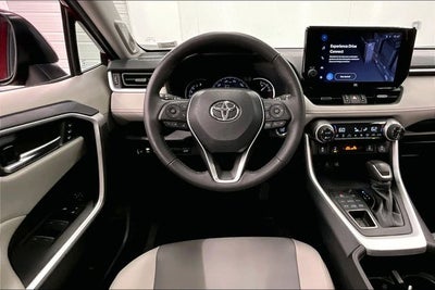 2024 Toyota RAV4 XLE Premium AWD - Sunroof - Adaptive Cruise - Htd Seats