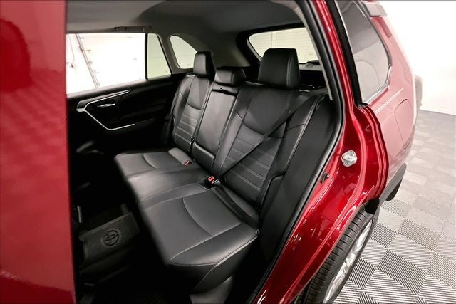 2022 Toyota RAV4 XLE Premium