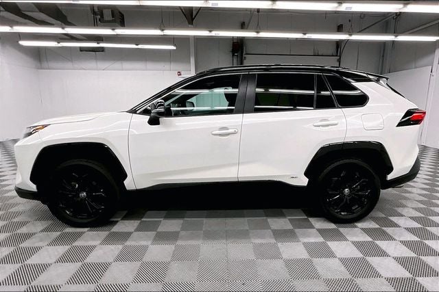 2022 Toyota RAV4 Hybrid XSE AWD - Sunroof - Blind Spot Detection