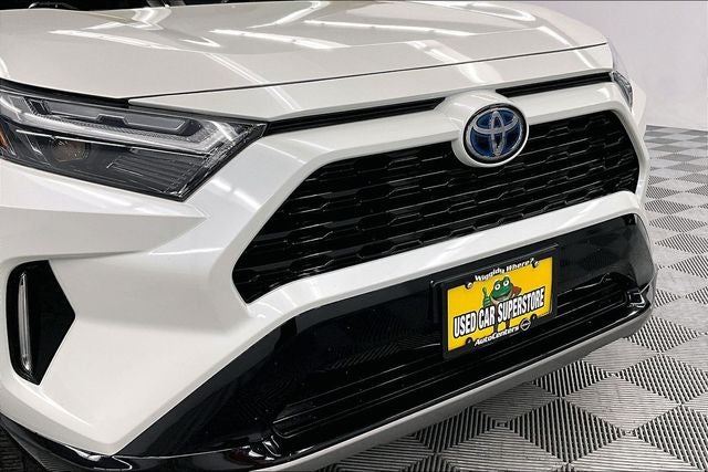 2022 Toyota RAV4 Hybrid XSE AWD - Sunroof - Blind Spot Detection