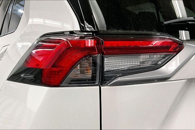 2022 Toyota RAV4 Hybrid XSE AWD - Sunroof - Blind Spot Detection