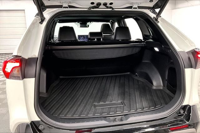 2022 Toyota RAV4 Hybrid XSE AWD - Sunroof - Blind Spot Detection