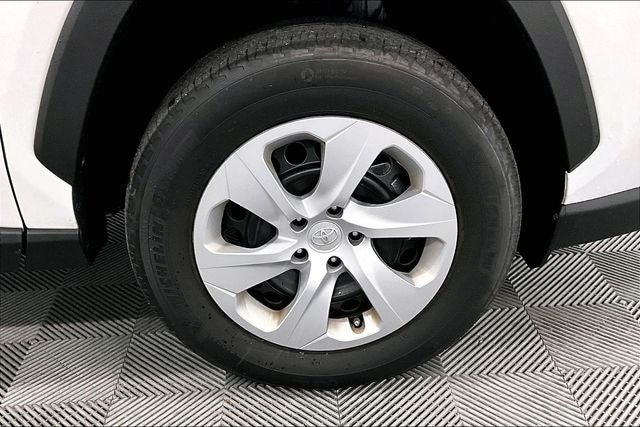 2025 Toyota RAV4 LE Adaptive Cruise - Apple CarPlay/Android Auto