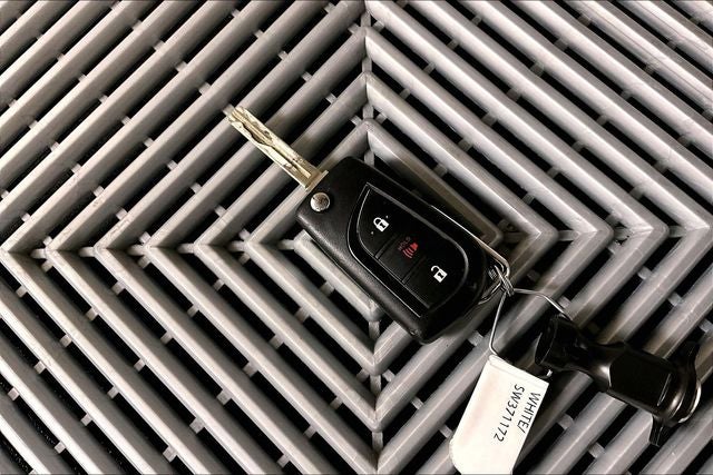 2025 Toyota RAV4 LE Adaptive Cruise - Apple CarPlay/Android Auto