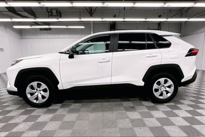 2025 Toyota RAV4 LE Adaptive Cruise - Apple CarPlay/Android Auto