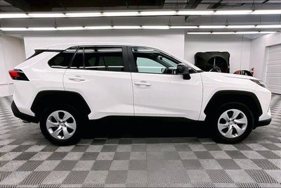 2025 Toyota RAV4 LE Adaptive Cruise - Apple CarPlay/Android Auto