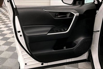 2025 Toyota RAV4 LE Adaptive Cruise - Apple CarPlay/Android Auto