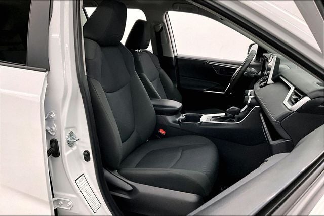 2025 Toyota RAV4 LE Adaptive Cruise - Apple CarPlay/Android Auto