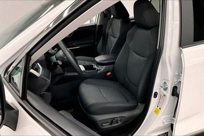 2025 Toyota RAV4 XLE AWD-Sunroof-Adaptive Cruise-Htd Seats
