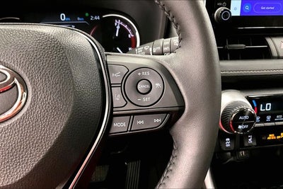 2025 Toyota RAV4 XLE AWD-Sunroof-Adaptive Cruise-Htd Seats