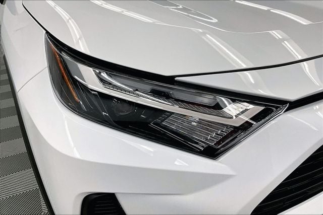 2025 Toyota RAV4 XLE AWD-Sunroof-Adaptive Cruise-Htd Seats