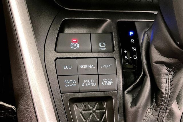 2025 Toyota RAV4 XLE AWD-Sunroof-Adaptive Cruise-Htd Seats