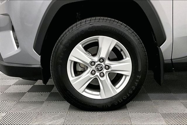 2021 Toyota RAV4 XLE AWD - Adaptive Cruise - Blind Spot Detection