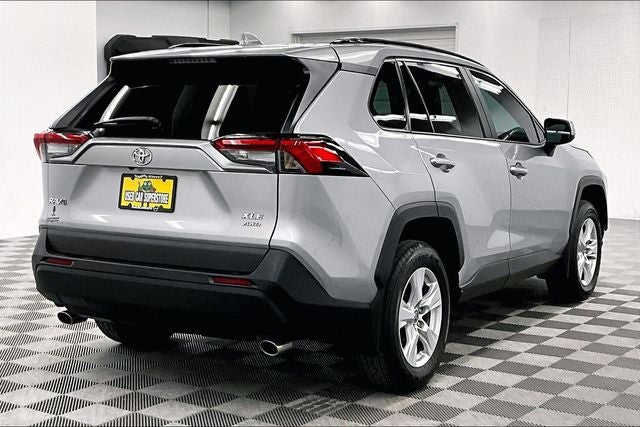 2021 Toyota RAV4 XLE AWD - Adaptive Cruise - Blind Spot Detection