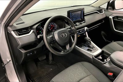 2021 Toyota RAV4 XLE AWD - Adaptive Cruise - Blind Spot Detection