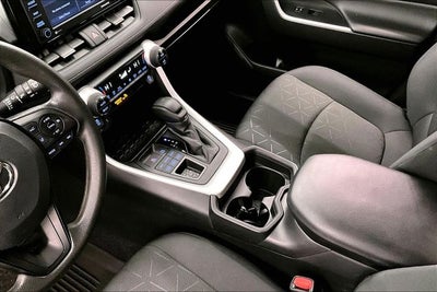 2021 Toyota RAV4 XLE AWD - Adaptive Cruise - Blind Spot Detection