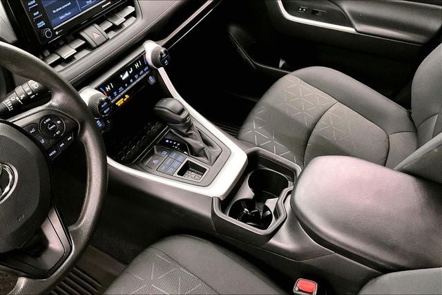 2021 Toyota RAV4 XLE AWD - Adaptive Cruise - Blind Spot Detection