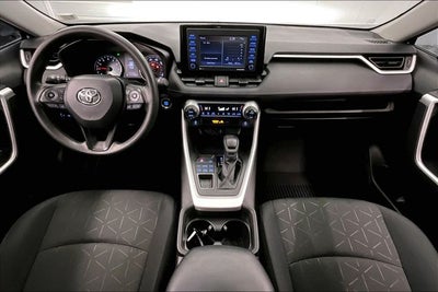2021 Toyota RAV4 XLE AWD - Adaptive Cruise - Blind Spot Detection