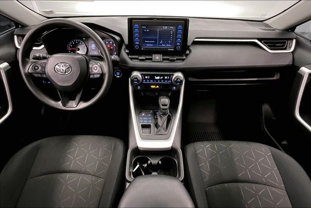 2021 Toyota RAV4 XLE AWD - Adaptive Cruise - Blind Spot Detection