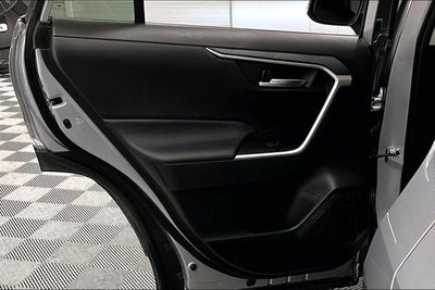 2021 Toyota RAV4 XLE AWD - Adaptive Cruise - Blind Spot Detection