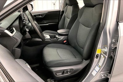 2021 Toyota RAV4 XLE AWD - Adaptive Cruise - Blind Spot Detection