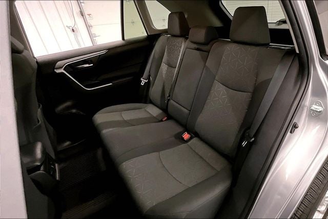 2021 Toyota RAV4 XLE AWD - Adaptive Cruise - Blind Spot Detection