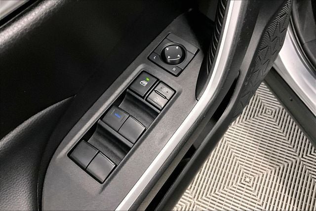 2021 Toyota RAV4 XLE AWD - Adaptive Cruise - Blind Spot Detection