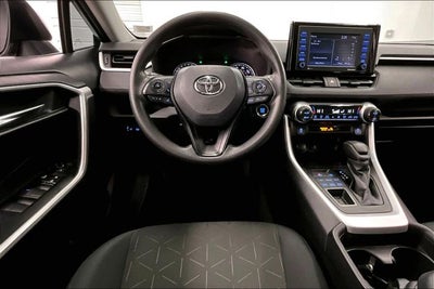 2021 Toyota RAV4 XLE AWD - Adaptive Cruise - Blind Spot Detection