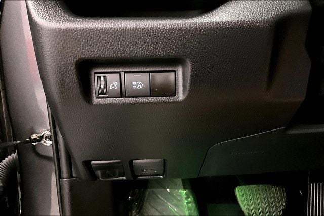 2024 Toyota RAV4 XLE AWD-Adaptive Cruise-Blind Spot Monitor