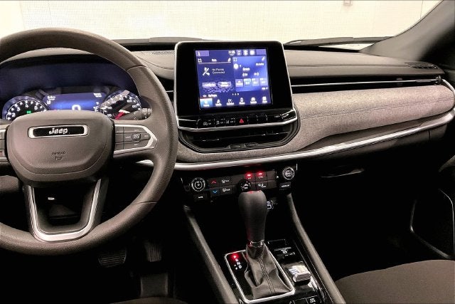 2025 Jeep Compass Sport 4x4-Blind Spot Monitor-Apple CarPlay/Android Auto