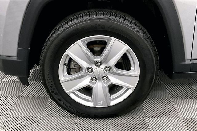 2022 Jeep Compass Latitude 4x4 - Blind Spot Detection - Apple CarPlay/Android