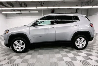 2022 Jeep Compass Latitude 4x4 - Blind Spot Detection - Apple CarPlay/Android